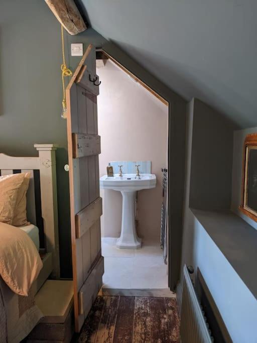 Stylish 3 Bed Cotswold With Stunning Views Casa de férias